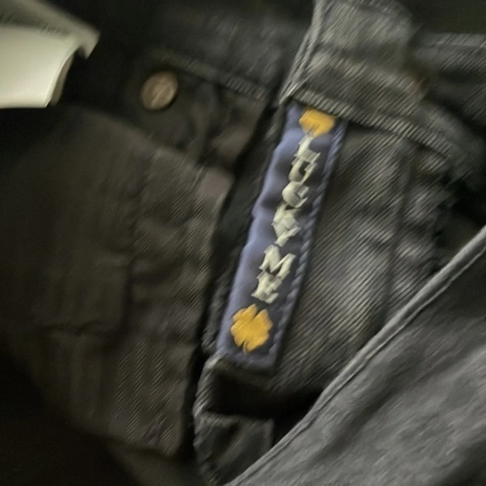LUCKY BRAND jeans size 26/ 2 black jeans